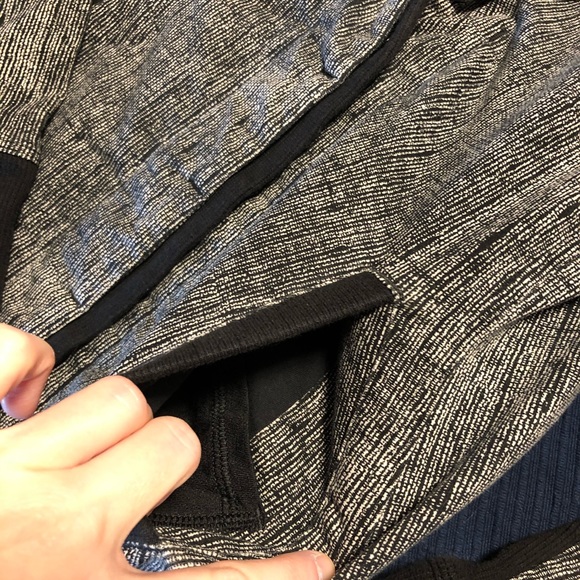 Lululemon Cardigan Sweater Black Size 4 - Picture 5 of 8